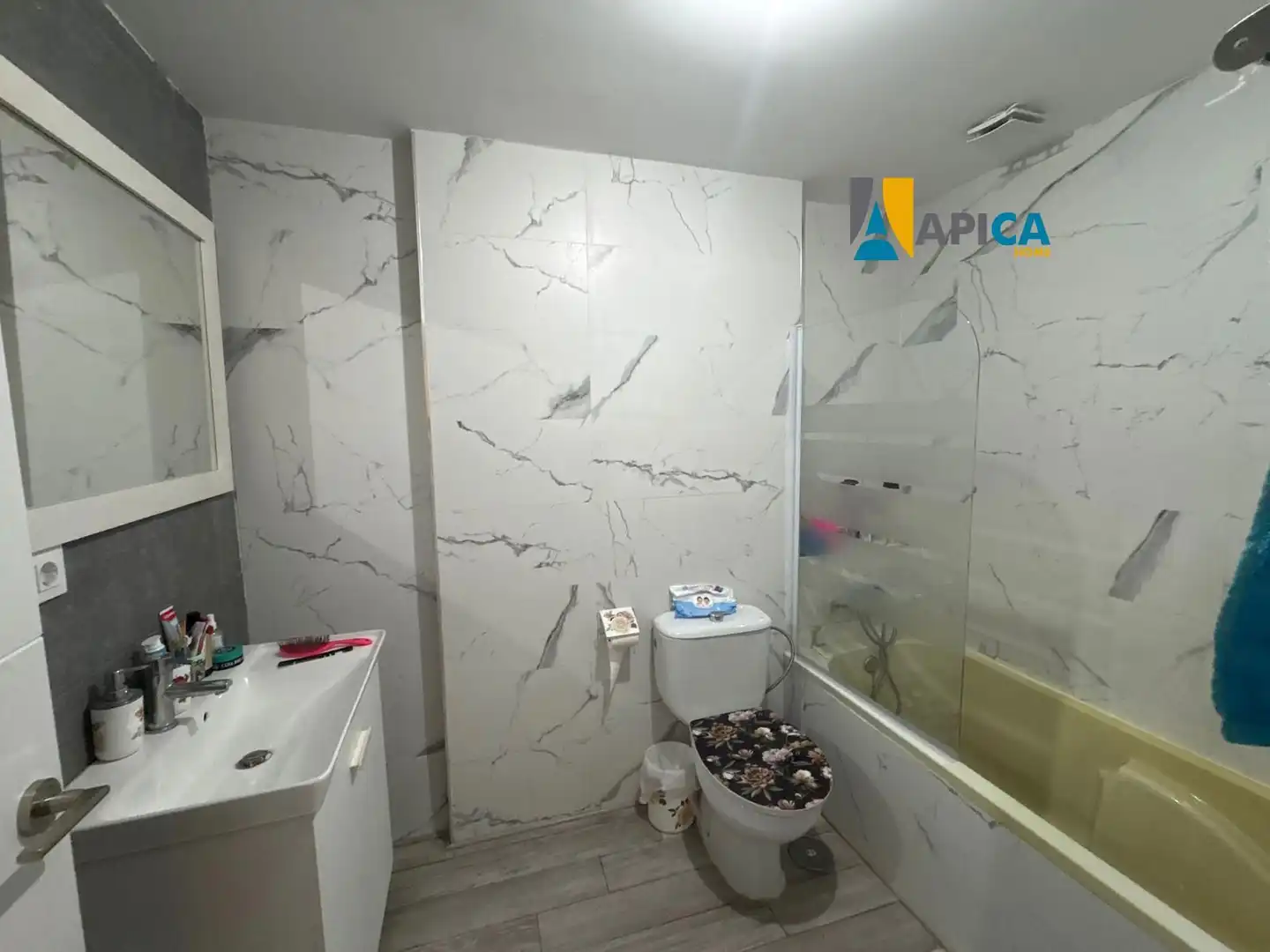 Baño de Piso en venta en Chiclana de la Frontera con Aire acondicionado, Terraza y Amueblado