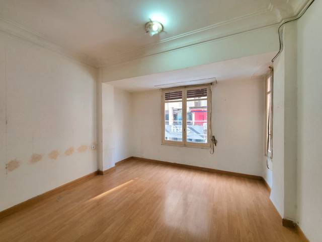 Piso en Venta en Calle Pintor Cabrera, 11 en Ensanche - Diputación