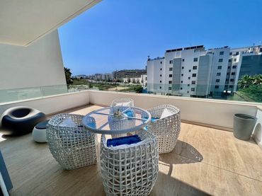 Apartament amb piscina de lloguer a Benizamid
