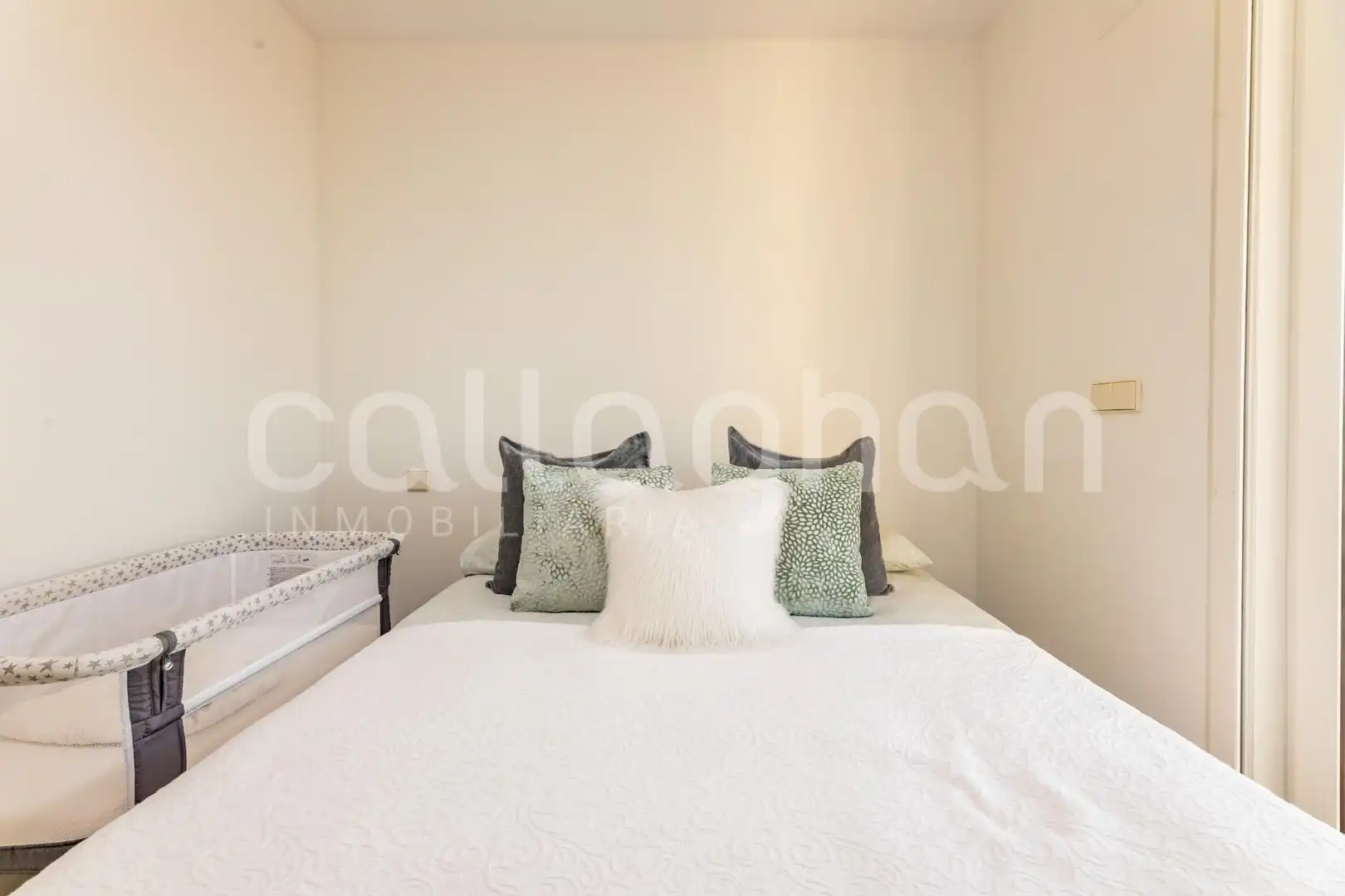 Habitación de Piso en venta en Valencia con Aire acondicionado, Calefacción y Terraza