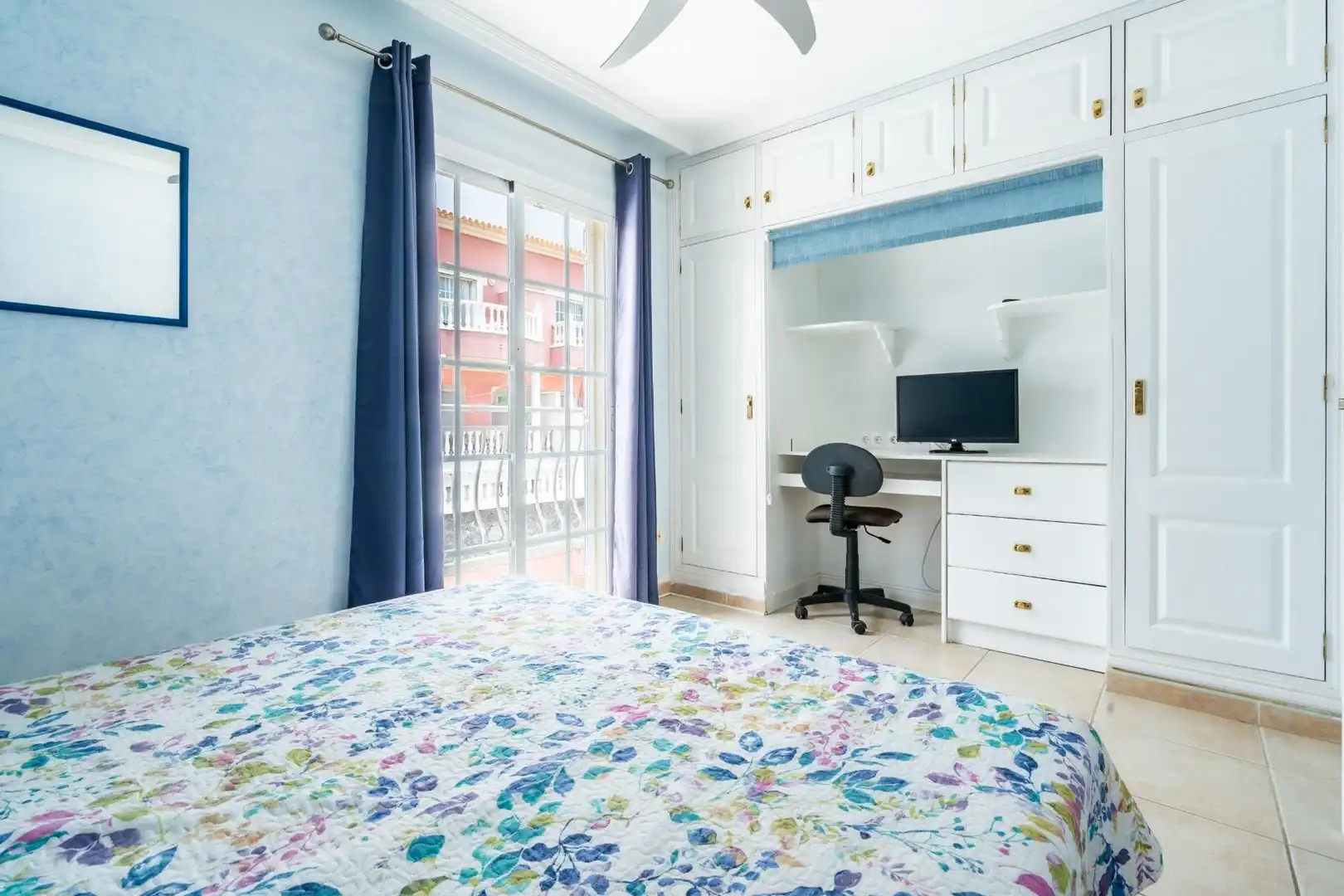 Habitación de Casa adosada de alquiler en Granadilla de Abona con Jardín privado, Terraza y Balcón