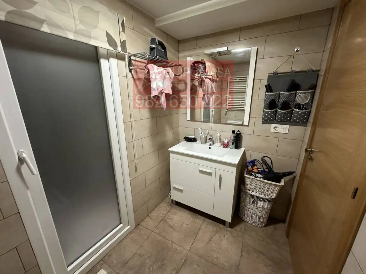 Baño de Casa adosada en venta en Lugo con Calefacción, Jardín privado y Terraza
