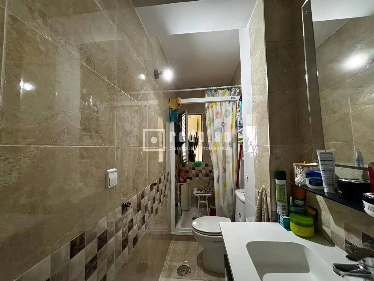 Baño de Piso en venta en Madrid con Calefacción y Terraza