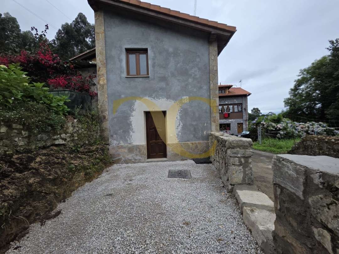 Vista exterior de Casa o chalet en venta en Llanes con Calefacción, Jardín privado y Terraza