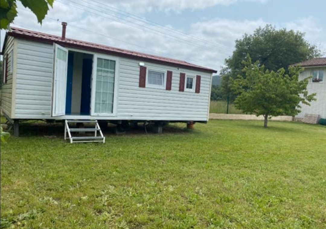 Vista exterior de Casa o xalet en venda en Merindad de Montija amb Moblat