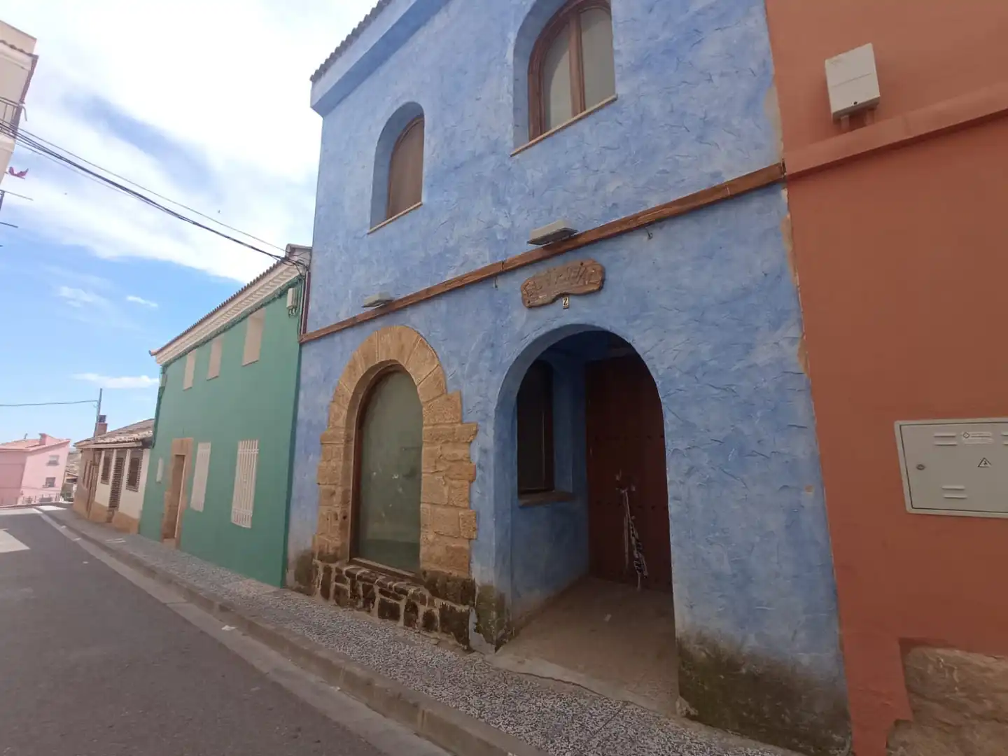 Exterior view of Buildings for sale in Caspe