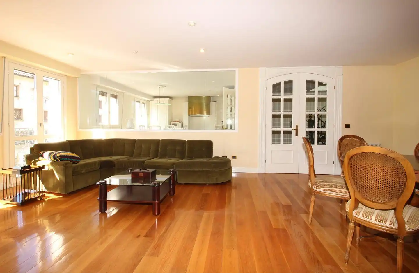 Sala de estar de Piso en venta en Oñati con Calefacción, Trastero y Balcón