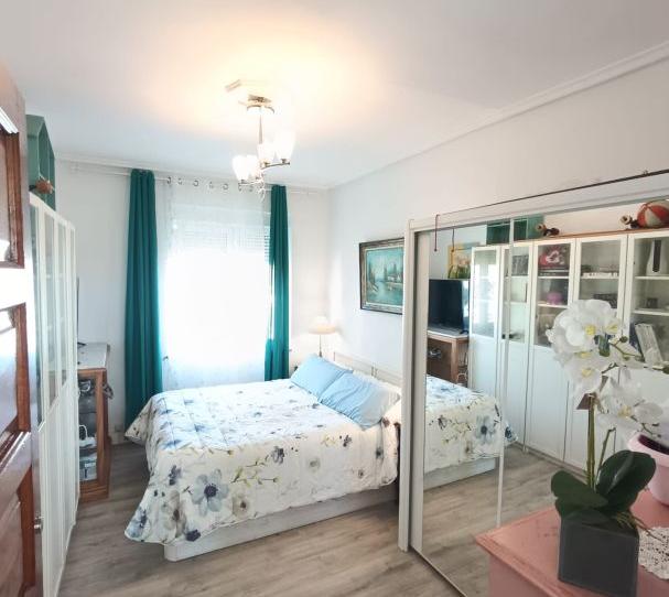 Photo 1 of Flat for sale in Llaranes, Asturias