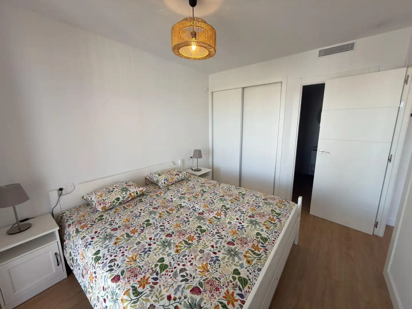 Habitación de Ático en venta en Orihuela con Terraza y Amueblado