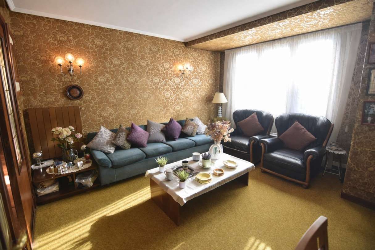 Sala d'estar de Pis en venda en Eibar amb Calefacció, Traster i Moblat