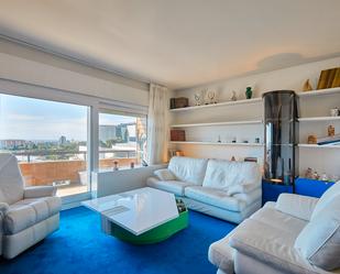 Living room of Flat to rent in  Barcelona Capital  with Air Conditioner, Heating and Terrace