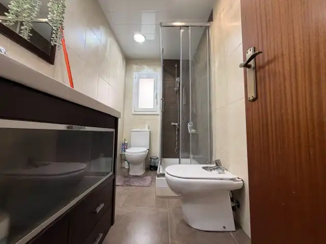 Baño de Piso en venta en Montgat con Calefacción, Parquet y Horno