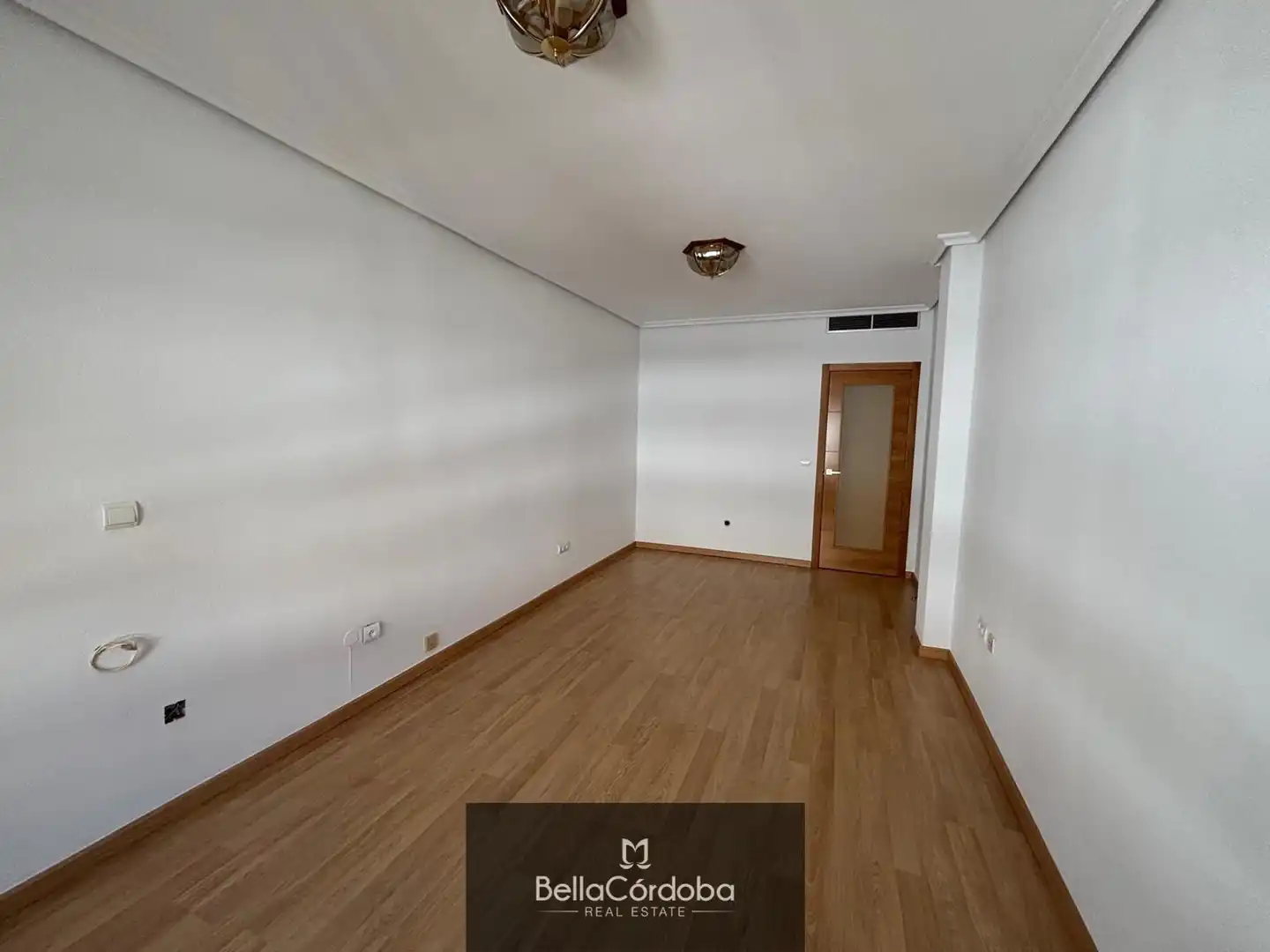 Wohnzimmer von Wohnung zur Miete in Córdoba mit Klimaanlage, Heizung und Terrasse