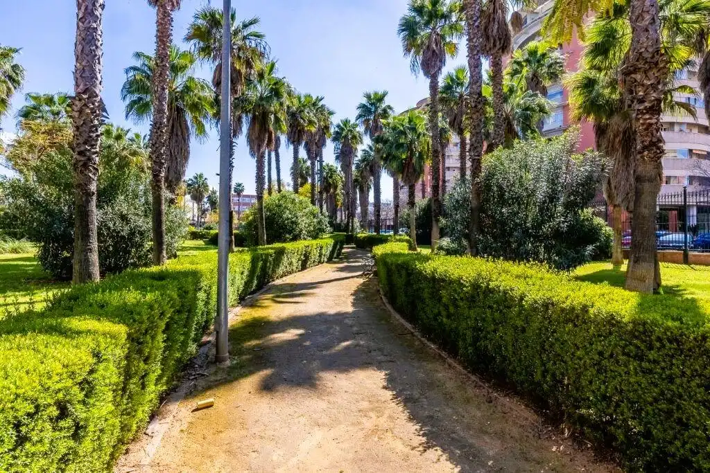 Außenansicht von Wohnung zum Verkauf in Sevilla mit Klimaanlage