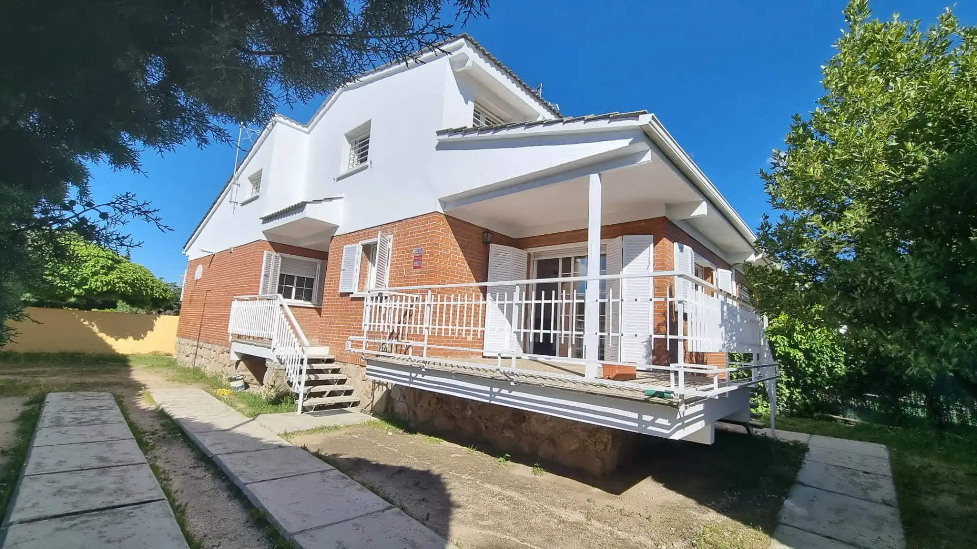 Exterior view of Detached homes for sale in Moralzarzal  with Heating, Private garden and Terrace