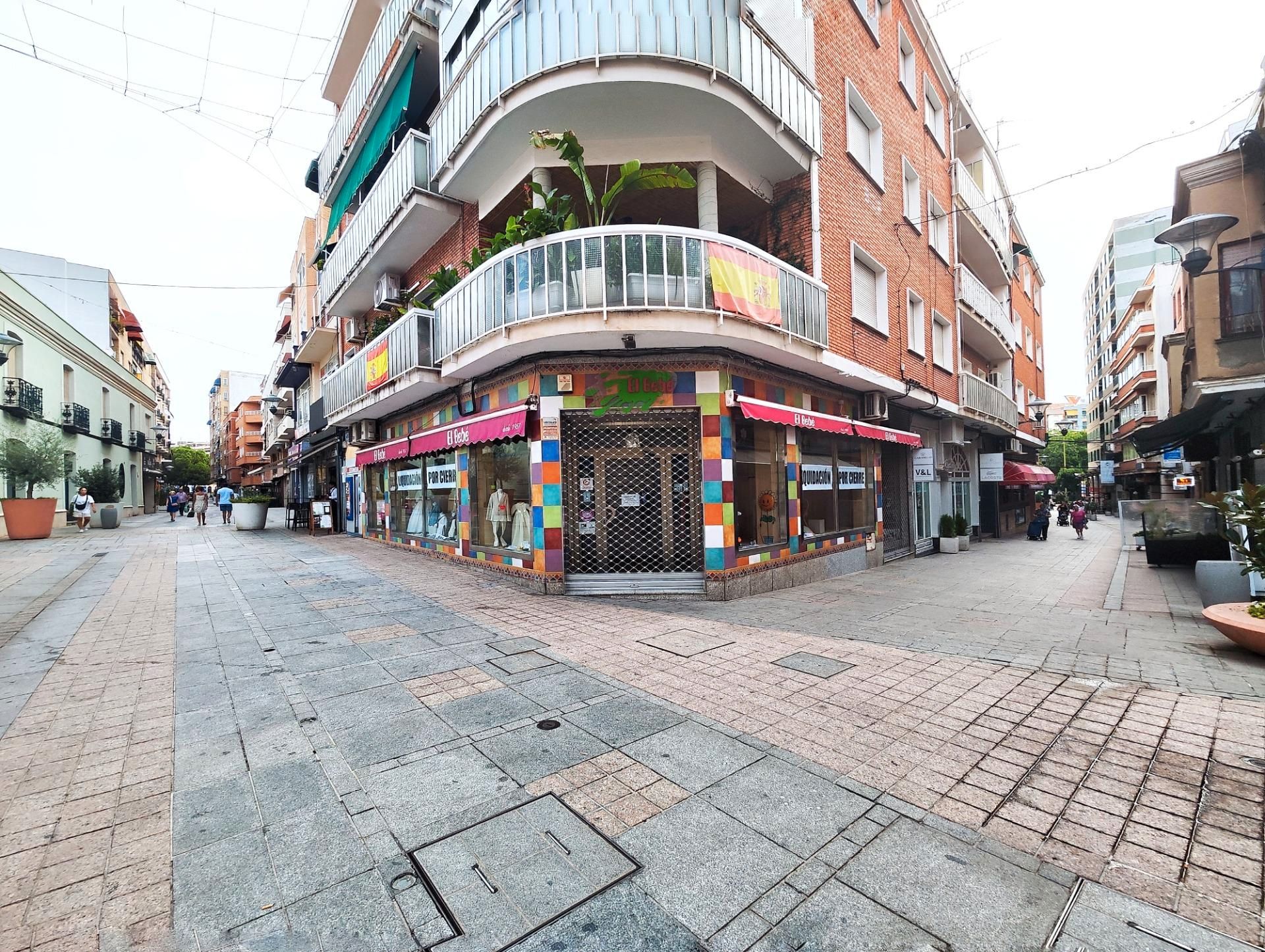 Exterior view of Premises to rent in Puertollano  with Air Conditioner, Parquet flooring and Furnished