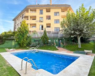 Swimming pool of Planta baja for sale in Las Rozas de Madrid  with Air Conditioner and Terrace