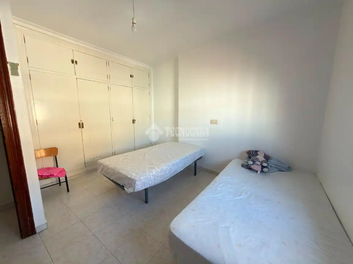 Habitación de Casa adosada en venta en Antequera con Aire acondicionado, Terraza y Trastero