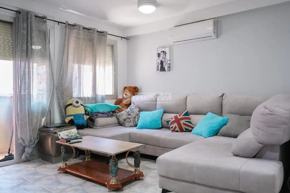 Sala de estar de Piso en venta en Madrid con Calefacción y Terraza
