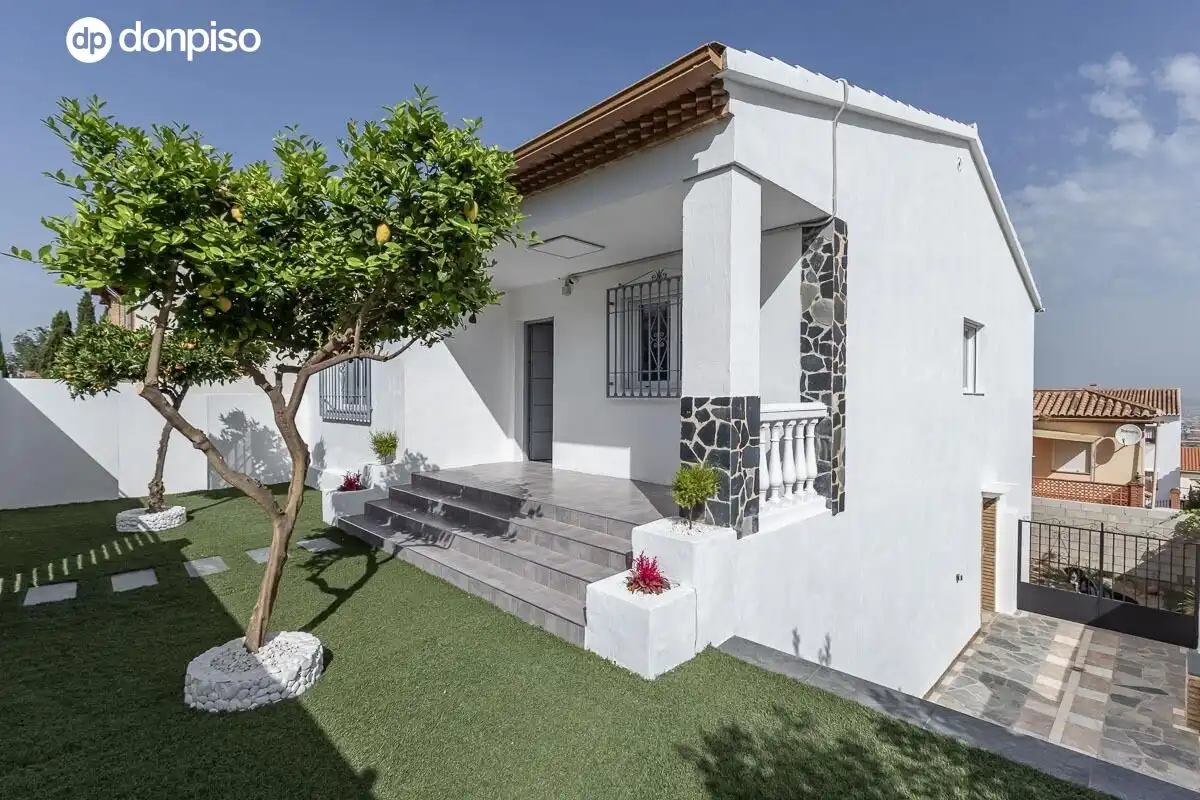 House for sale in Calle HARALES
