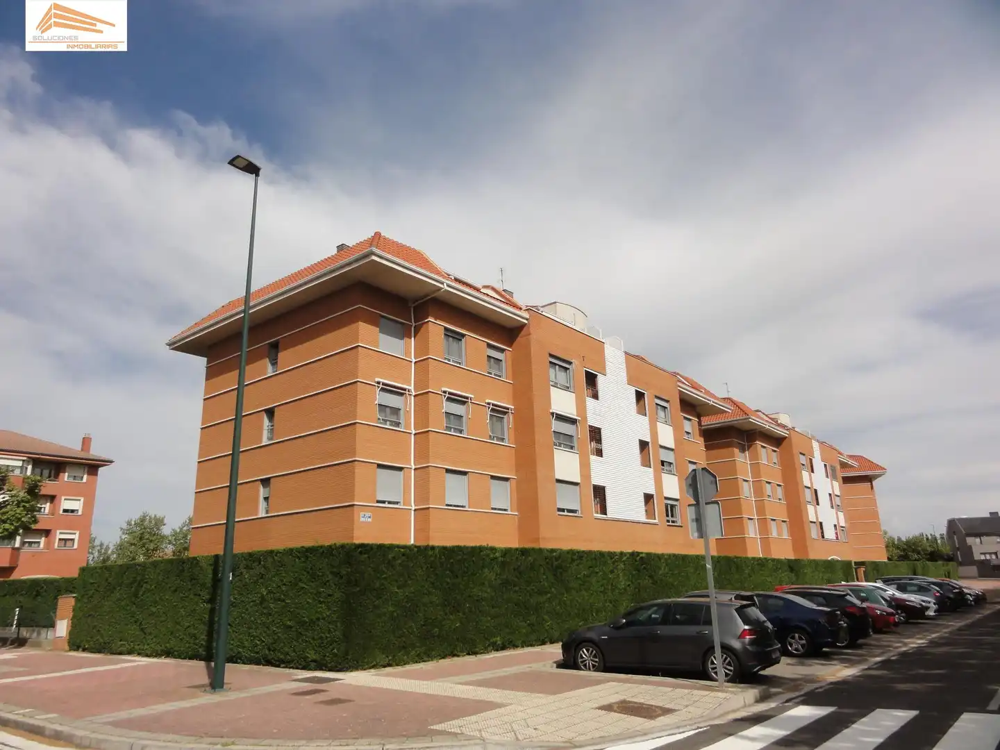 Vista exterior de Pis en venda en Valladolid Capital amb Calefacció, Jardí privat i Traster