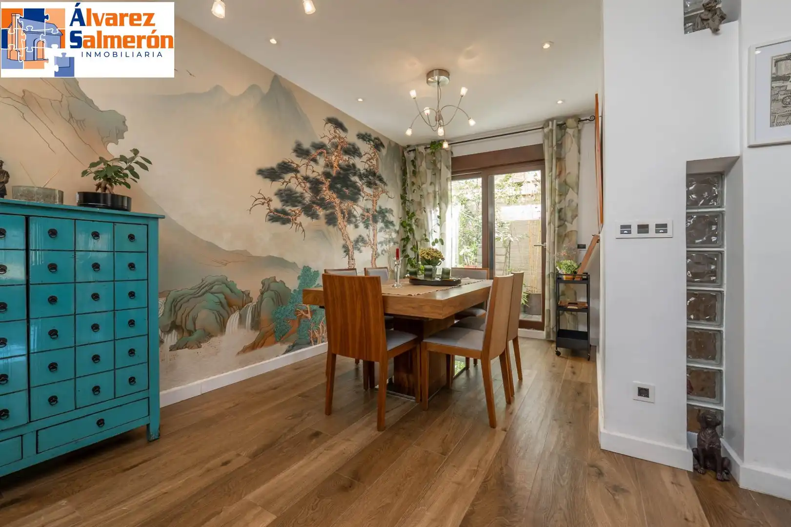 Comedor de Casa adosada en venta en Granada con Aire acondicionado y Terraza