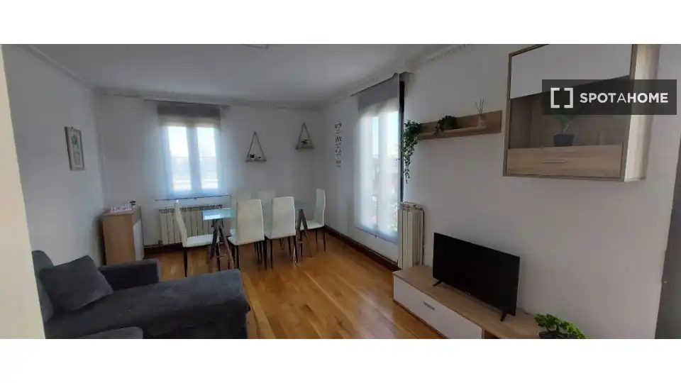 Exterior view of Apartments for share in Camargo  with Air Conditioner, Heating and Terrace