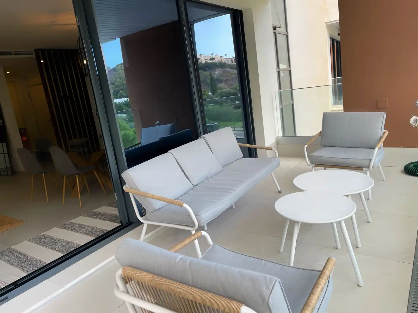 Piso con piscina en alquiler en La Quinta, imagen 26