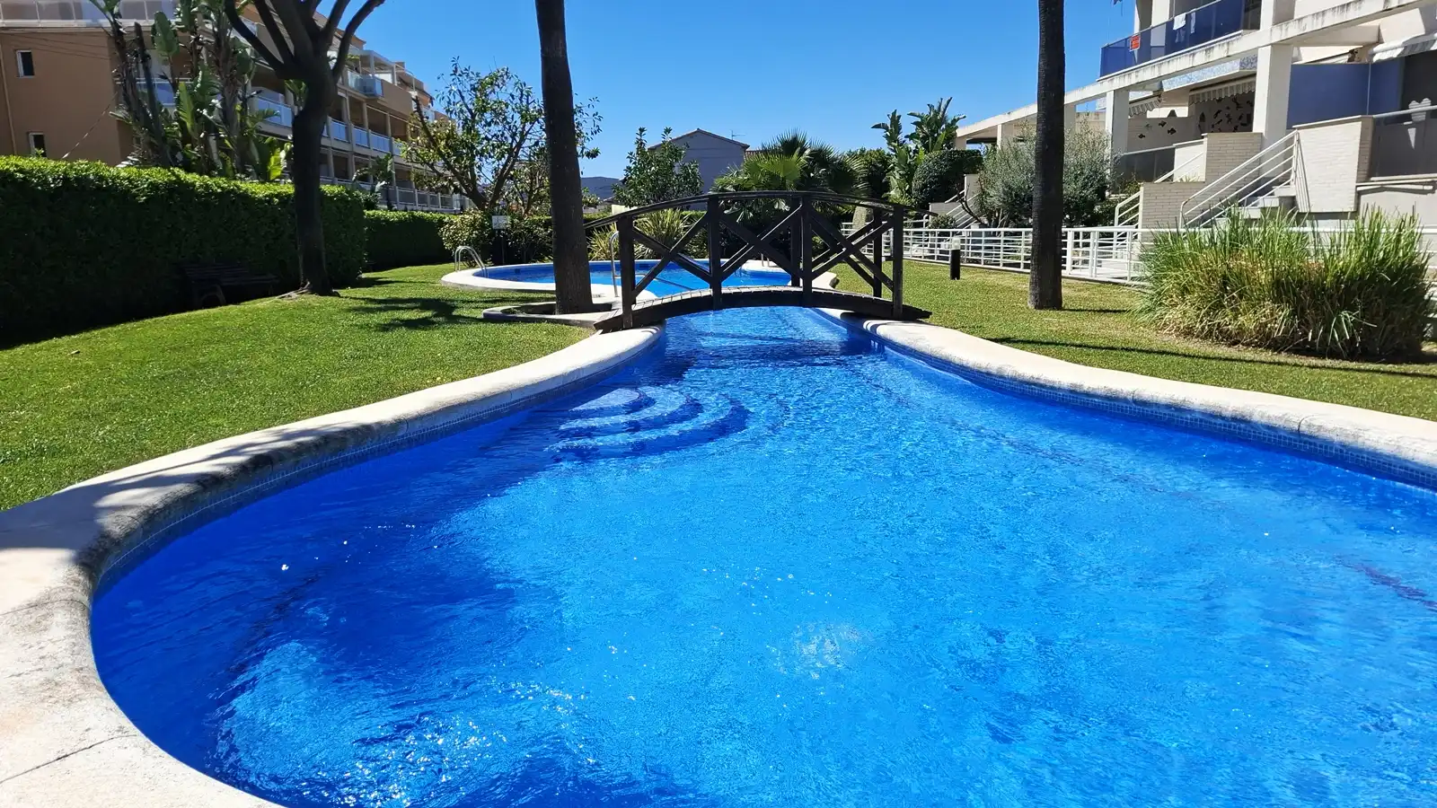 Piscina de Ático en venta en Dénia con Aire acondicionado, Calefacción y Terraza