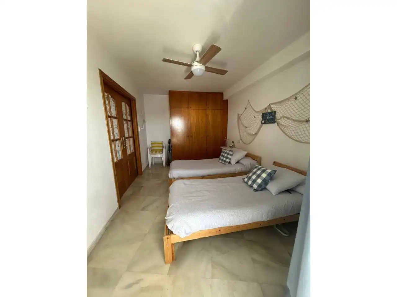 Habitación de Apartamento de alquiler en Benalmádena con Aire acondicionado, Calefacción y Terraza