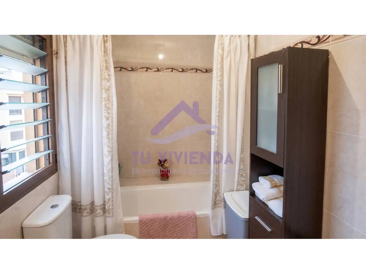 Bathroom of Detached homes for rent in Valdestillas  with Heating, Private garden and Terrace