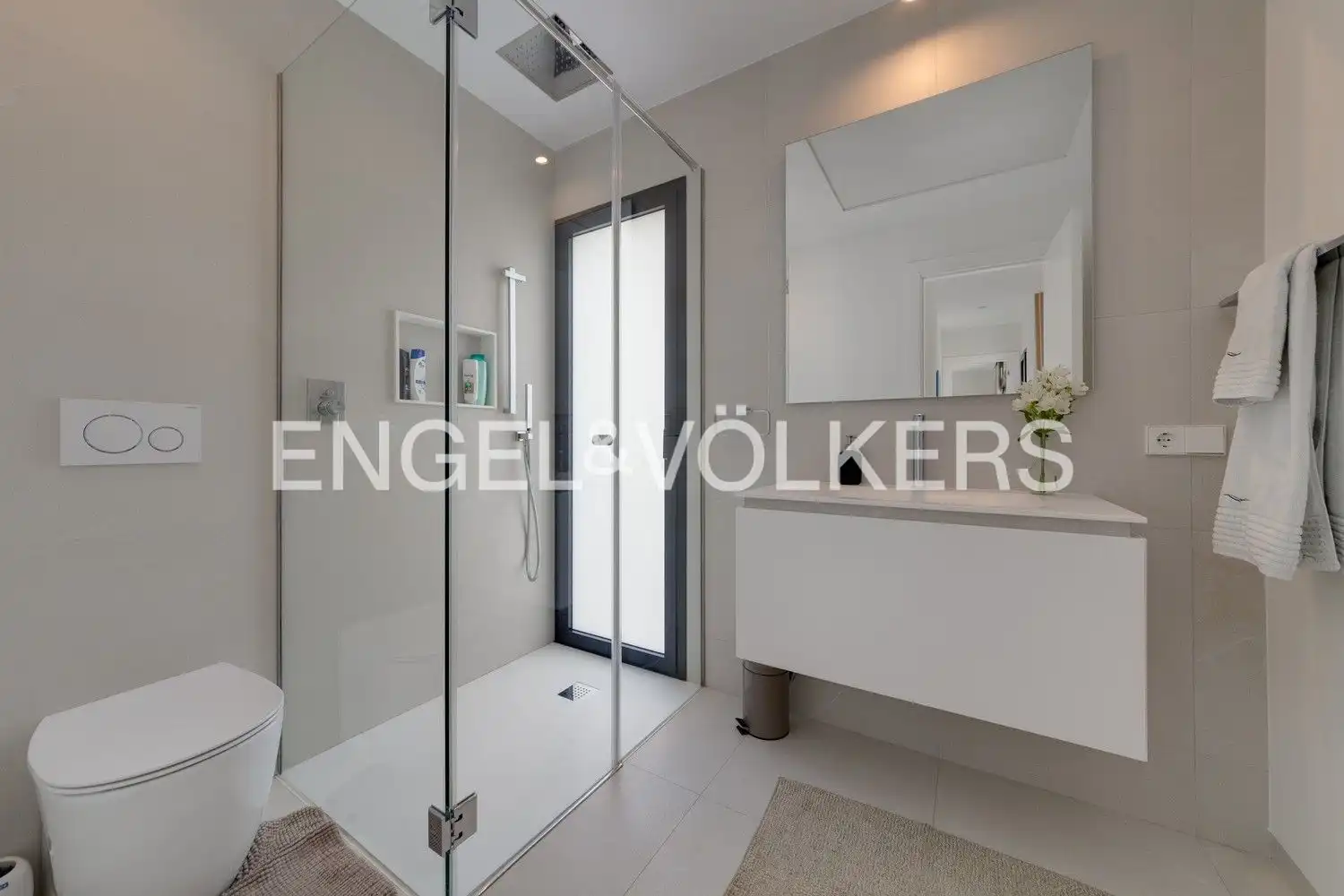 Baño de Finca rústica en venta en Orihuela con Aire acondicionado, Calefacción y Jardín privado