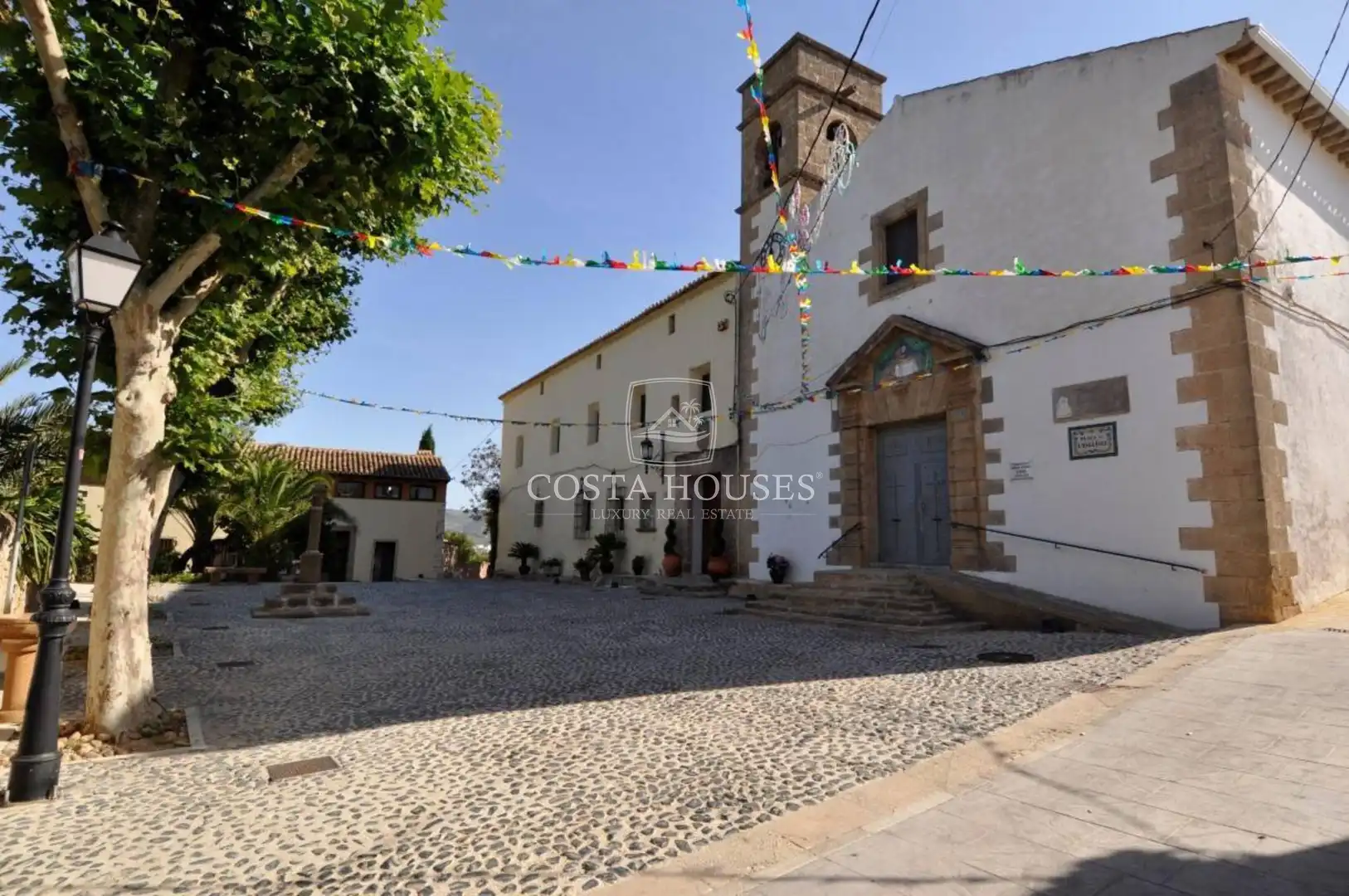 Vista exterior de Casa o xalet en venda en Dénia amb Calefacció, Jardí privat i Terrassa
