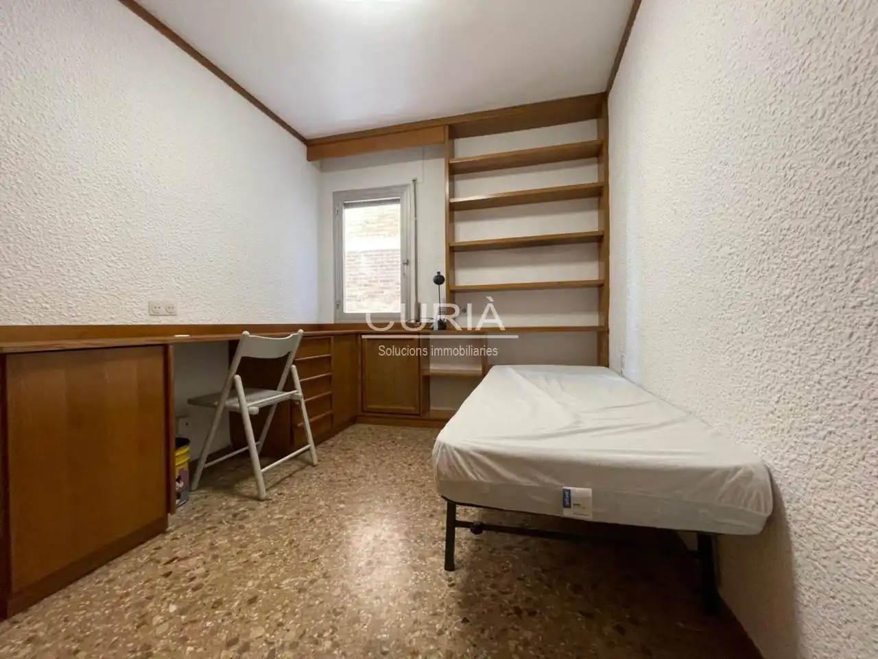 Flat for rent in Instituts - Universitat