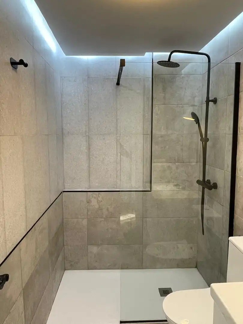 Baño de Casa o chalet de alquiler en Algeciras con Aire acondicionado