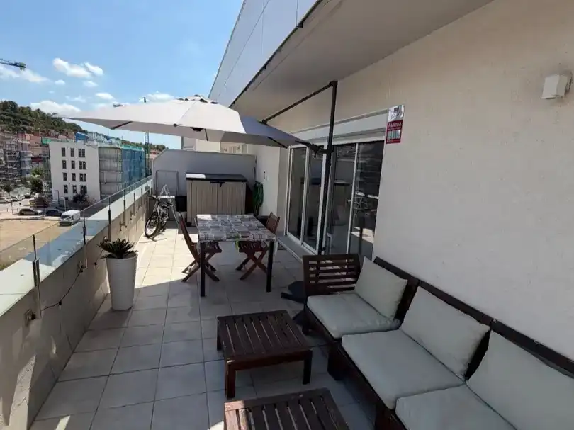 Terrassa de Pis en venda en Molins de Rei amb Aire condicionat, Terrassa i Piscina