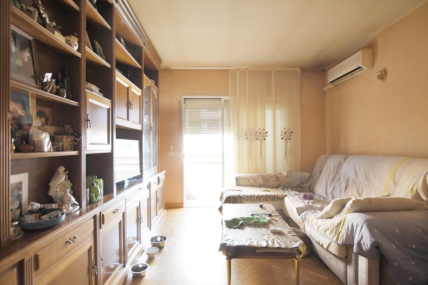 Living room of Flat for sale in  Madrid Capital  with Air Conditioner, Heating and Terrace