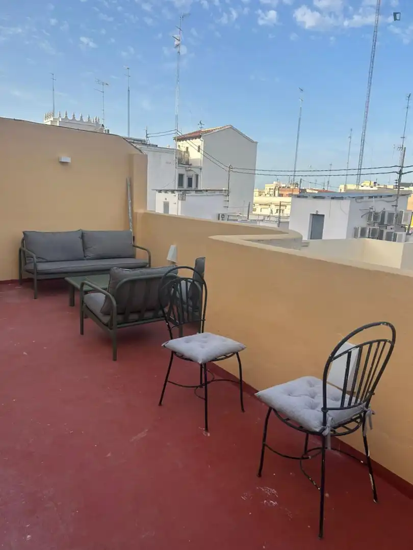 Terrassa de Apartament de lloguer en Valencia amb Aire condicionat, Moblat i Forn