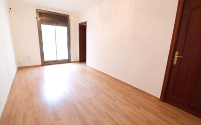 Flat for sale in  Barcelona Capital  with Heating, Washing machine and Alarm