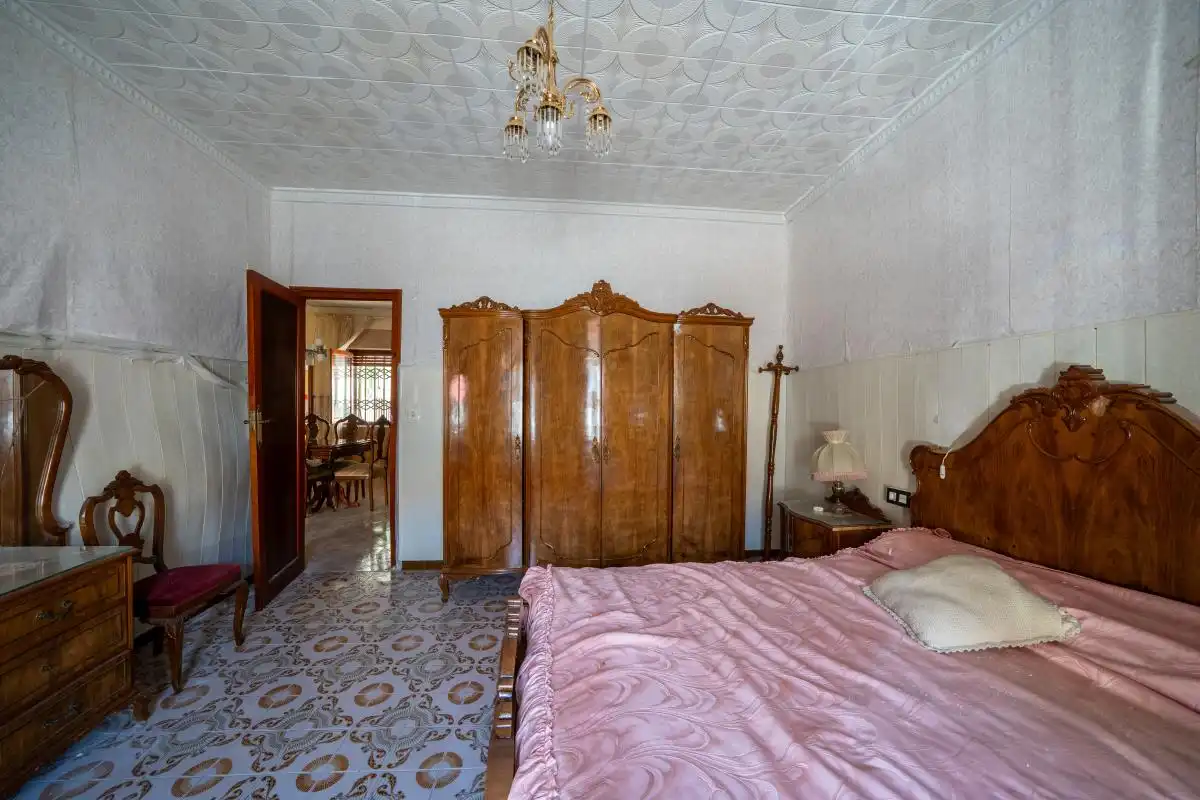 Dormitori de Casa adosada en venda en Cox amb Calefacció, Jardí privat i Terrassa