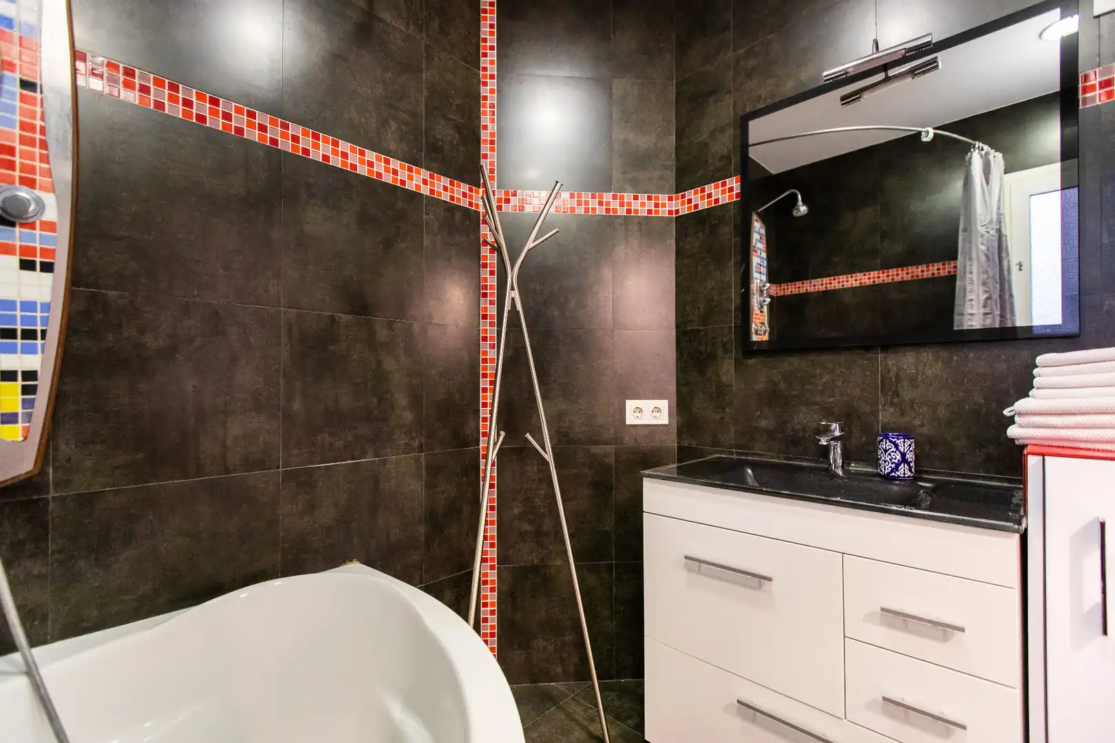 Flat for sale in Carrer de Tapioles, El Poble Sec - Parc de Montjuïc