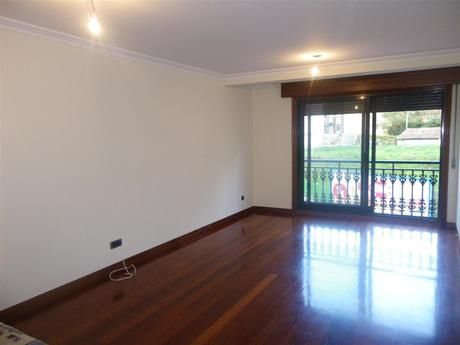 Habitación de Apartamento de alquiler en Vigo  con Calefacción y Trastero