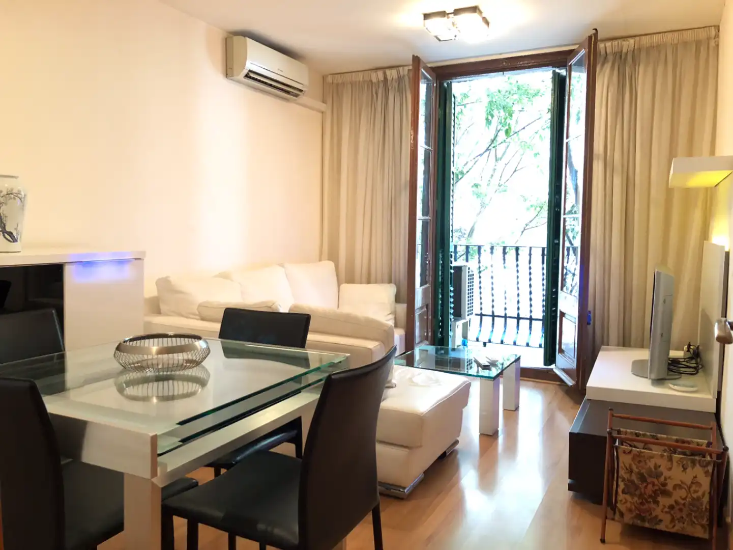 Wohnung zur Miete in Carrer de Blasco de Garay, 5, El Poble Sec - Parc de Montjuïc