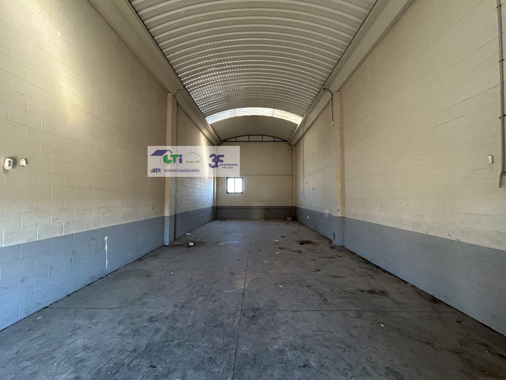 Nave industrial en venta en  Zaragoza Capital