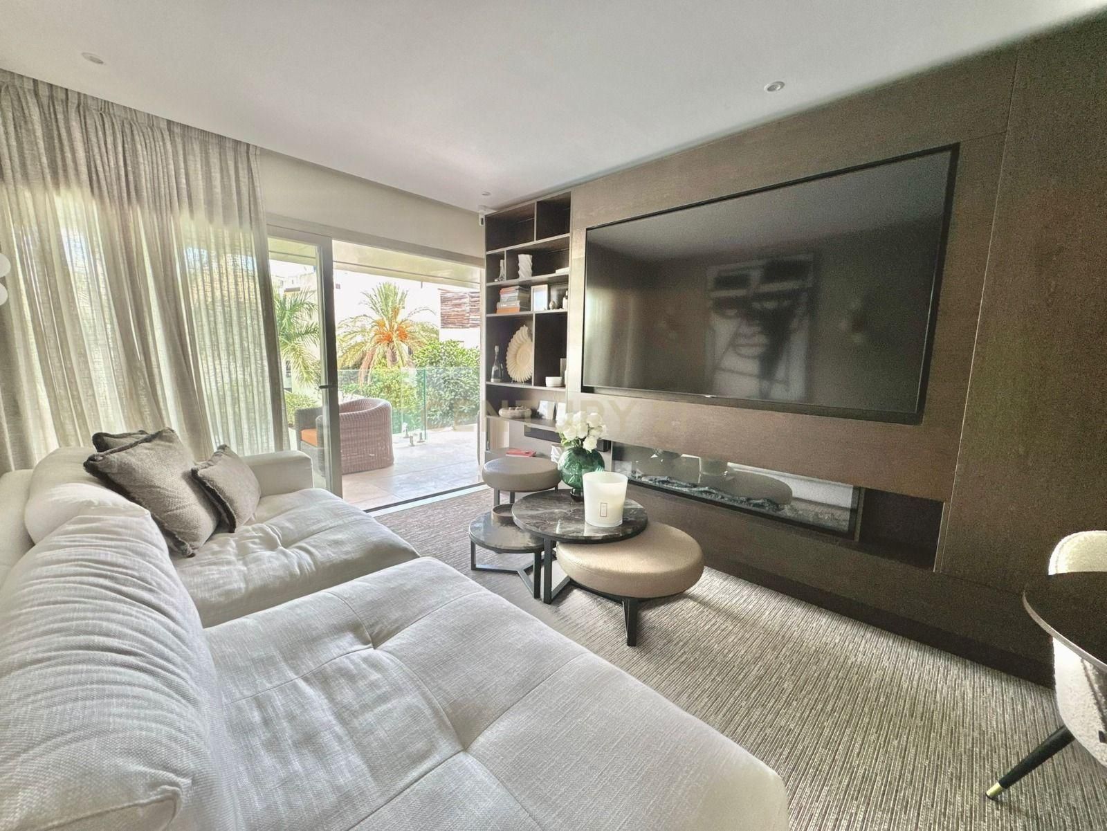 Living room of Apartment for sale in Eivissa  with Air Conditioner, Storage room and Oven