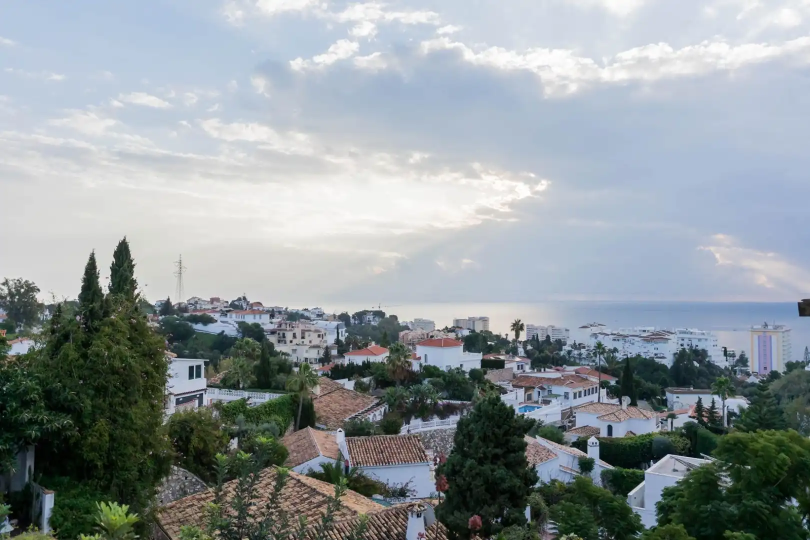 Vista exterior de Casa adosada en venda en Fuengirola amb Aire condicionat i Terrassa