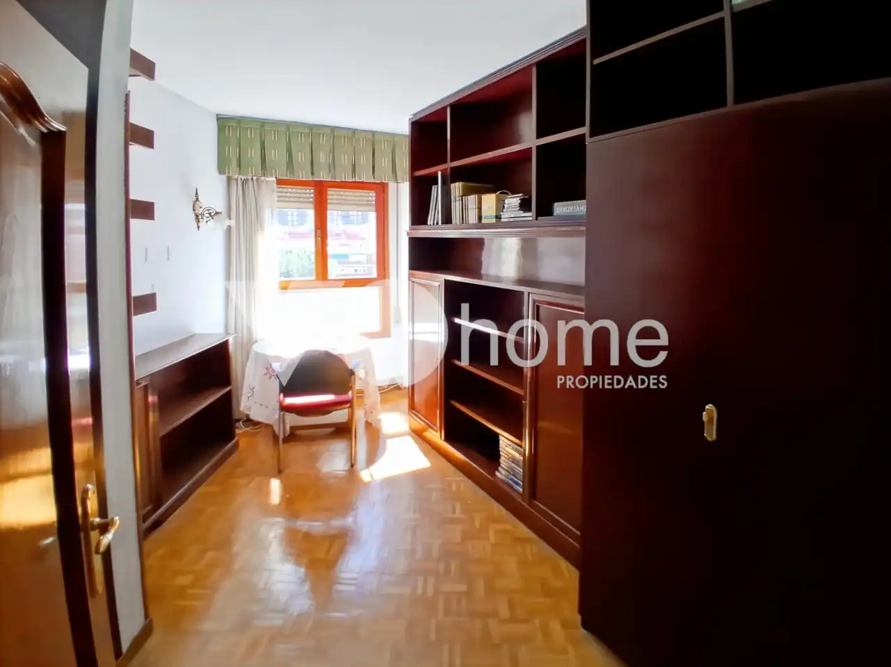 Flat for sale in Madrid  with Air Conditioner, Heating and Terrace