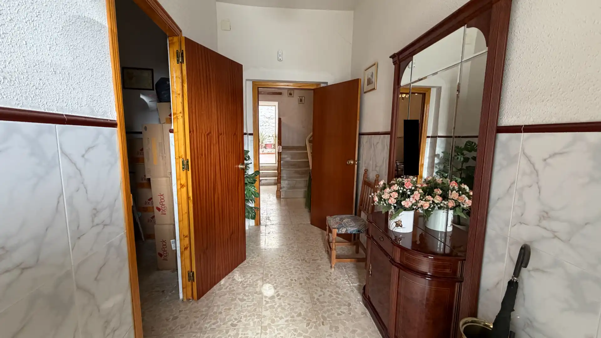 Houses for sale in Calle Saludeja, Úbeda