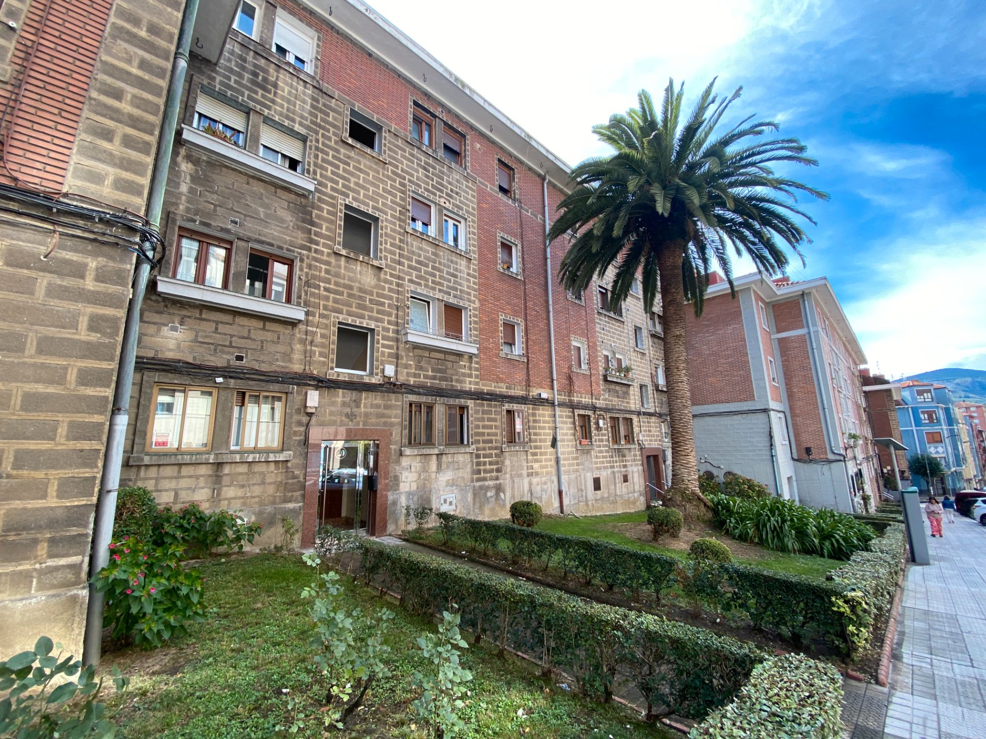 Exterior view of Flat for sale in Bilbao   with Heating and Furnished