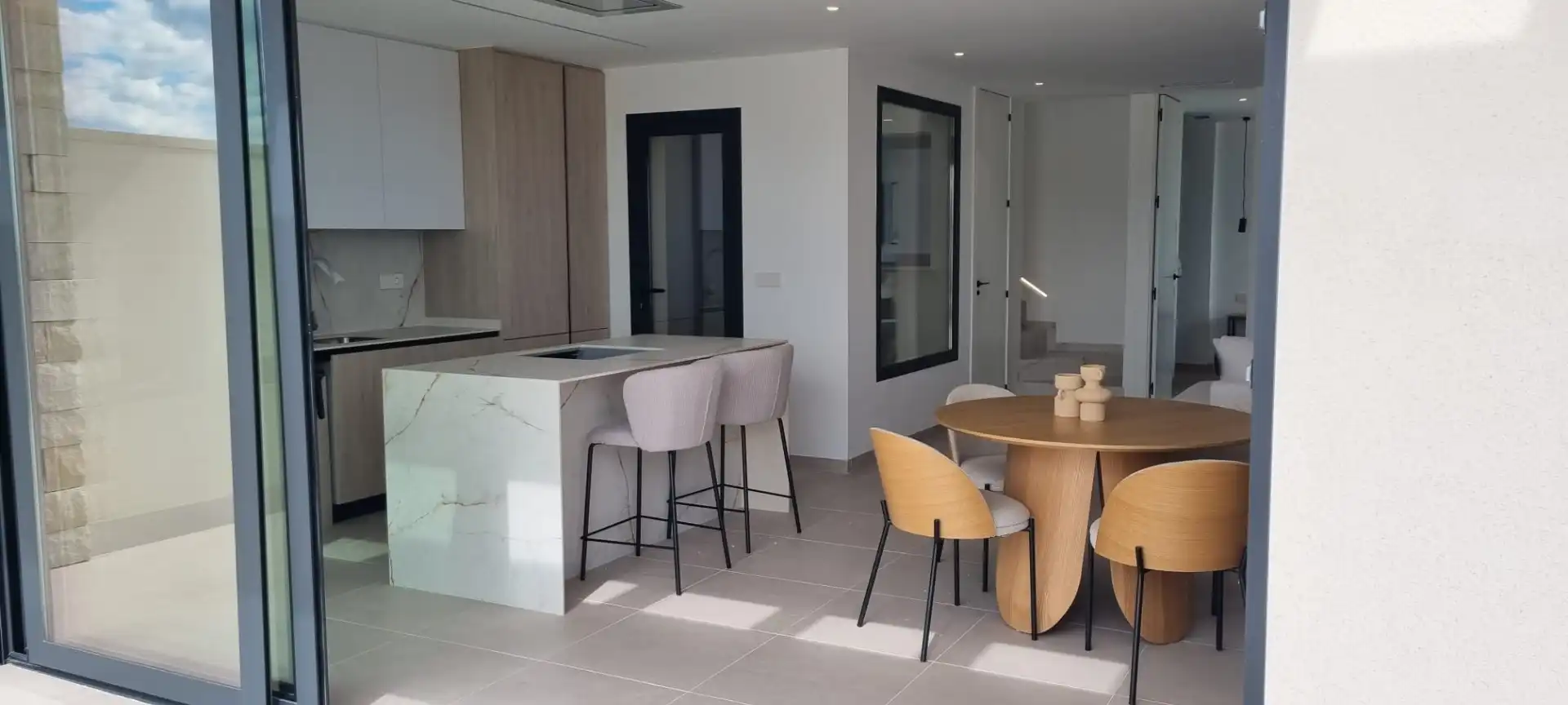 Chalet con terraza en venta en Plaça Alfarella. Sector 11, imagen 4